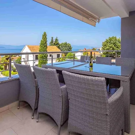 Luxury Sunflair