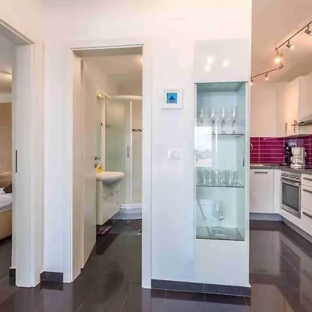 Luxury Sunflair