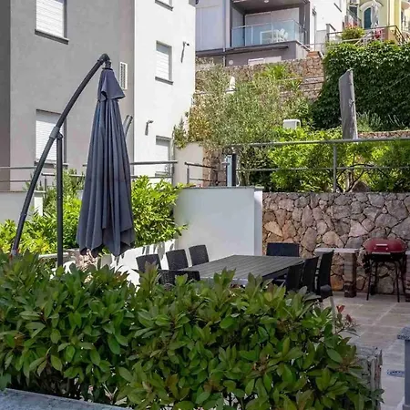 Luxury Sunflair Apartment Njivice