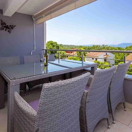 Luxury Sunflair Apartment Njivice