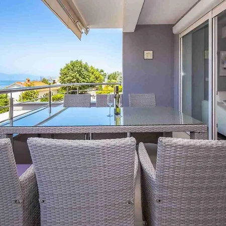Luxury Sunflair Lägenhet