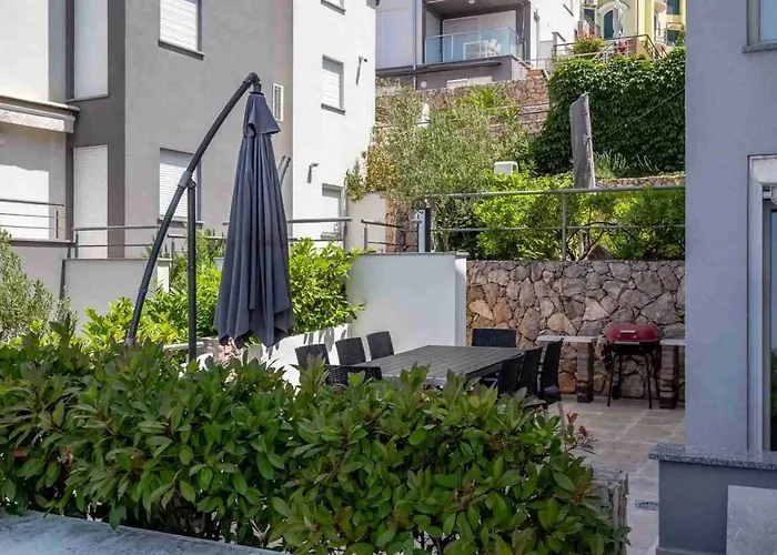 Luxury Sunflair Apartman Njivice