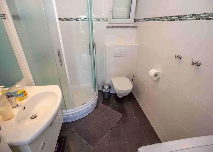 Luxury Sunflair Njivice
