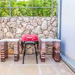 Luxury Sunflair Njivice