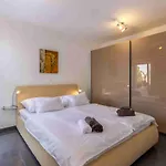 Luxury Sunflair Njivice