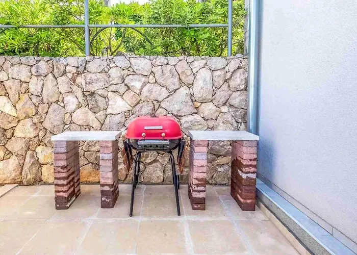 Luxury Sunflair Njivice