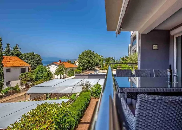 Luxury Sunflair Lägenhet Njivice